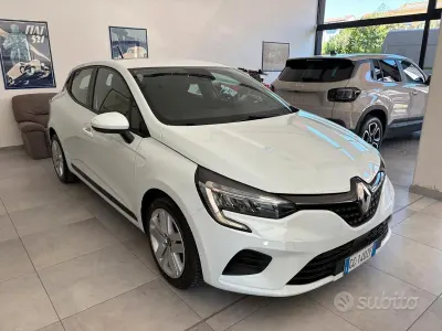 Usata Renault Clio V Business 91 CV (66 kW) 2021 Bianco Berlina