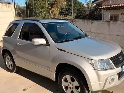 Usata Suzuki Grand Vitara 166 CV (122 kW) 2009 Grigio SUV