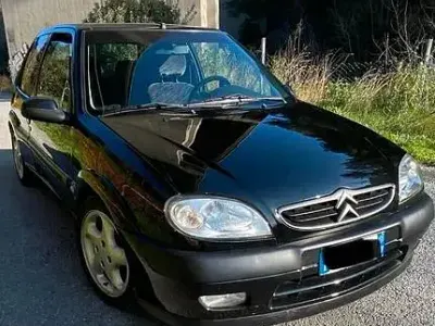 Usata Citroën Saxo 118 CV (86 kW) 2002 Nero Utilitaria