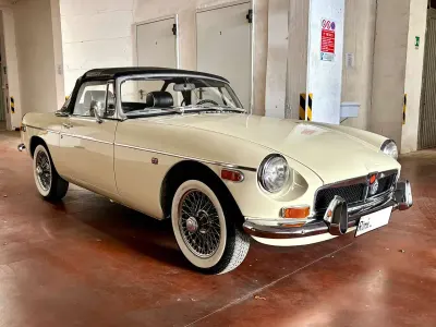 Usata MG B 94 CV (69 kW) 1973 Bianco Cabrio