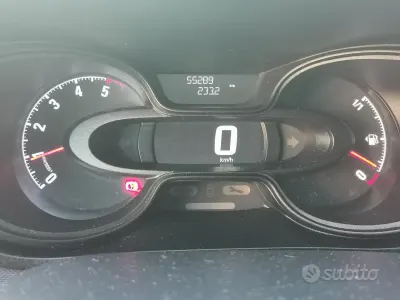 Usata Opel Vivaro 125 CV (91 kW) 2018 Grigio Monovolume