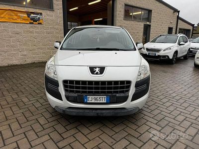 Usata Peugeot 3008 Active 120 CV (88 kW) 2011 Bianco Station wagon