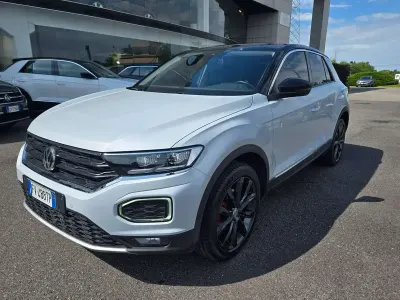 Usata VW T-Roc Advance 150 CV (110 kW) 2019 White silver SUV