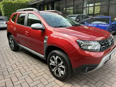 Usata Dacia Duster Prestige 101 CV (74 kW) 2022 Bordeaux met. SUV