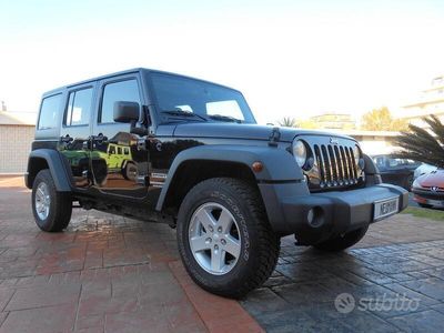 usata Jeep Wrangler Unlimited 2.8 CRD DPF Sport