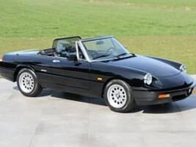 Usata Alfa Romeo Spider 120 CV (88 kW) 1991 Nero Cabrio