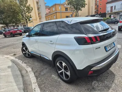 Usata Peugeot 3008 130 CV (95 kW) 2019 Bianco SUV