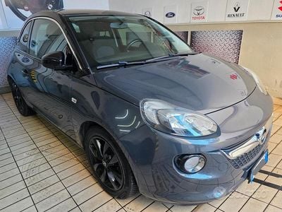 Usata Opel Adam Unlimited 70 CV (51 kW) 2016 Grigio Utilitaria