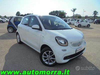 Usata Smart ForFour Passion 71 CV (52 kW) 2019 Bianco pastello Utilitaria