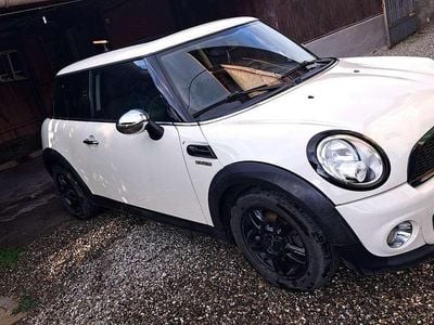Usata Mini Cooper D 111 CV (81 kW) 2011 Utilitaria