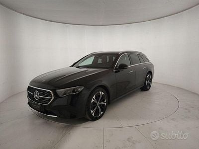 Usata Mercedes 300 2024 Nero Station wagon