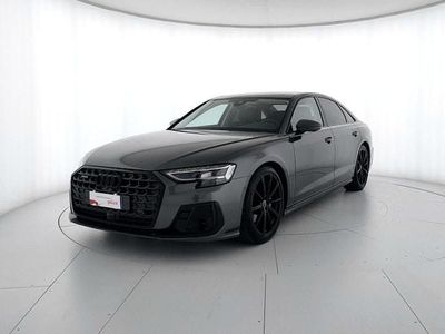 Usata Audi A8 Ambiente 286 CV (210 kW) 2023 Grigio daytona perlato Berlina