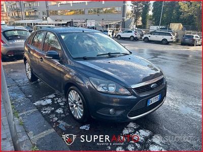 Usata Ford Focus Titanium 150 CV (110 kW) 2009 Blu Berlina