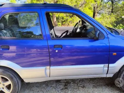 Usata Daihatsu Terios 86 CV (63 kW) 2002 SUV