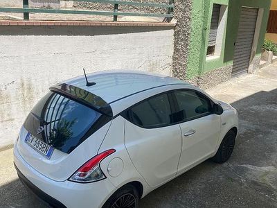 Usata Lancia Ypsilon 2024 Bianco Utilitaria