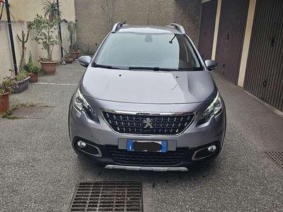 Usata Peugeot 2008 Allure 102 CV (75 kW) 2019 Grigio SUV