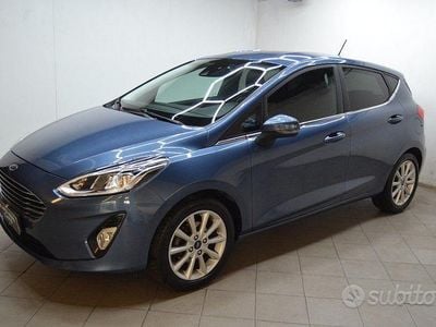 Begagnad Ford Fiesta 75 HK (55 kW) 2019 Blå Halvkombi