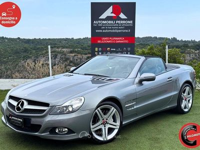 Usata Mercedes SL350 315 CV (231 kW) 2010 Argento palladio Cabrio