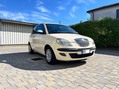 usata Lancia Ypsilon 1.2i cat LE