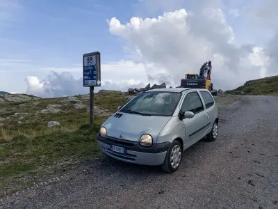 Usata Renault Twingo 58 CV (42 kW) 2004 Grigio Utilitaria