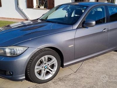 Usado BMW 320 Efficient Dynamics 184 CV (135 kW) 2010 Gris Berlina