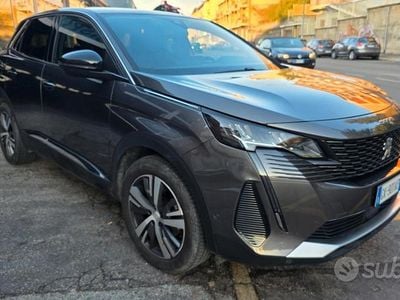 Begagnad Peugeot 3008 Allure 131 HK (96 kW) 2022 Grå SUV