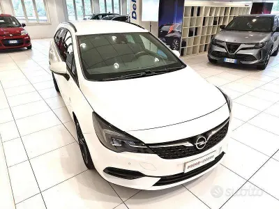 Usata Opel Astra GS Line 105 CV (77 kW) 2020 Bianco Station wagon