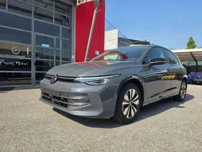 Usata VW Golf VIII Goal 116 CV (85 kW) 2025 Dolphin grey metallic Berlina