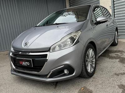 Usata Peugeot 208 Allure 101 CV (74 kW) 2019 Grigio Utilitaria