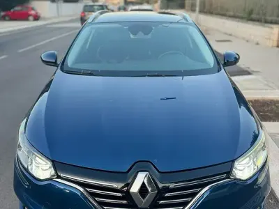 Usata Renault Mégane GrandTour 110 CV (80 kW) 2016 Bluazzurro Station wagon