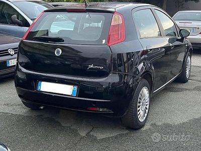 Nero Usata 2008 Fiat Grande Punto Utilitaria | 1900 € (Buon prezzo)