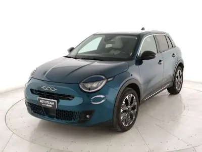 Usata Fiat 600 La Prima 101 CV (74 kW) 2025 Blu metall. SUV