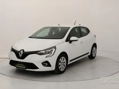 Begagnad Renault Clio V Business 86 HK (63 kW) 2021 Vit Sedan