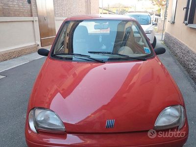 Usata Fiat 600 54 CV (39 kW) 2008 Rosso Utilitaria