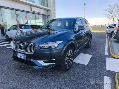 Usata Volvo XC90 Inscription 235 CV (172 kW) 2020 Bluazzurro SUV