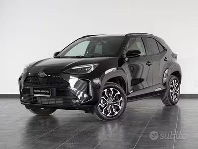 Usata Toyota Yaris Cross Trend 130 CV (95 kW) 2025 Grigio SUV