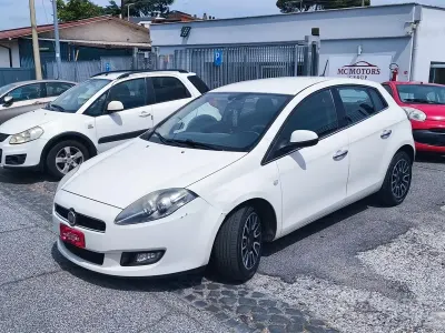 Usata Fiat Bravo Street 120 CV (88 kW) 2011 Bianco Utilitaria