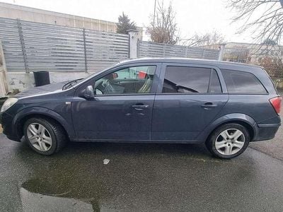 Usata Opel Astra Selection 110 CV (80 kW) 2010 Station wagon