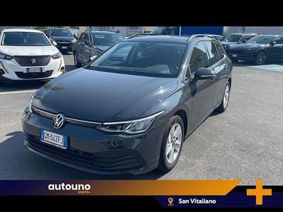 Usata VW Golf VIII Life 131 CV (96 kW) 2022 Grigio Station wagon
