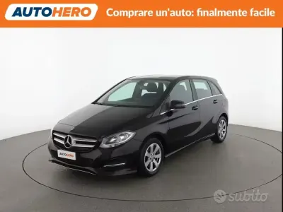 Usata Mercedes B180 Executive 122 CV (89 kW) 2018 Nero Utilitaria