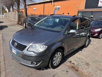 Usata VW Touran Conceptline 109 CV (80 kW) 2007 Grigio Monovolume