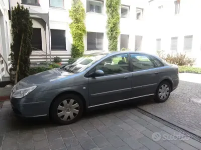 Usata Citroën C5 109 CV (80 kW) 2005 Grigio Berlina