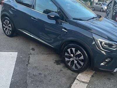 Usata Renault Captur Intens 101 CV (74 kW) 2023 Blu/azzurro SUV