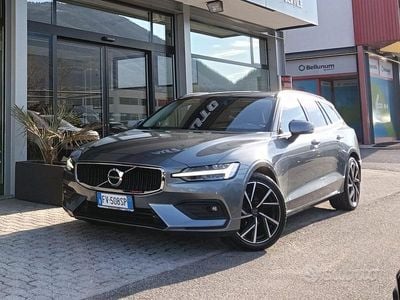 Usata Volvo V60 150 CV (110 kW) 2019 Grigio Station wagon