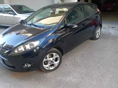 usata Ford Fiesta 1.4 TDCi 70CV revisionata, ottima per neo patentati