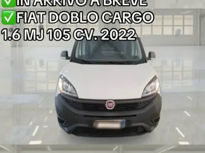 Usata Fiat Doblò 104 CV (76 kW) 2022 Bianco Monovolume