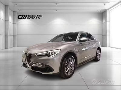 Usata Alfa Romeo Stelvio Executive 280 CV (205 kW) 2017 Grigio SUV