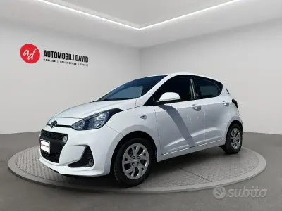 Usata Hyundai i10 Comfort 67 CV (49 kW) 2017 Bianco Utilitaria