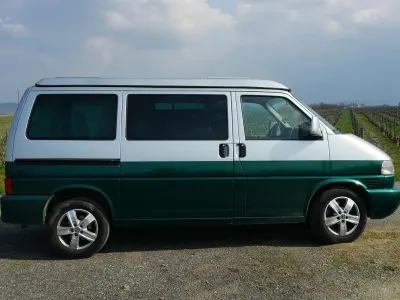 Usata VW T4 California 151 CV (111 kW) 2002 Verde Furgone