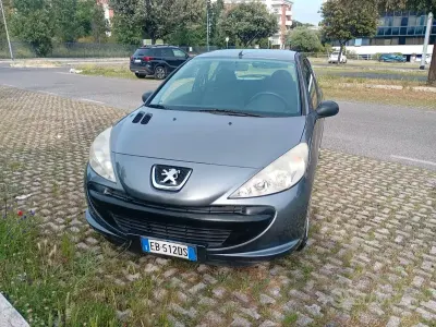 Usata Peugeot 206 60 CV (44 kW) 2010 Grigio Berlina